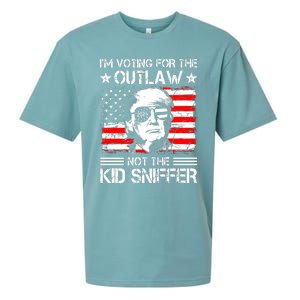 IM Voting For The Outlaw Not The Ki.D Sniffer Trump 2024 Sueded Cloud Jersey T-Shirt