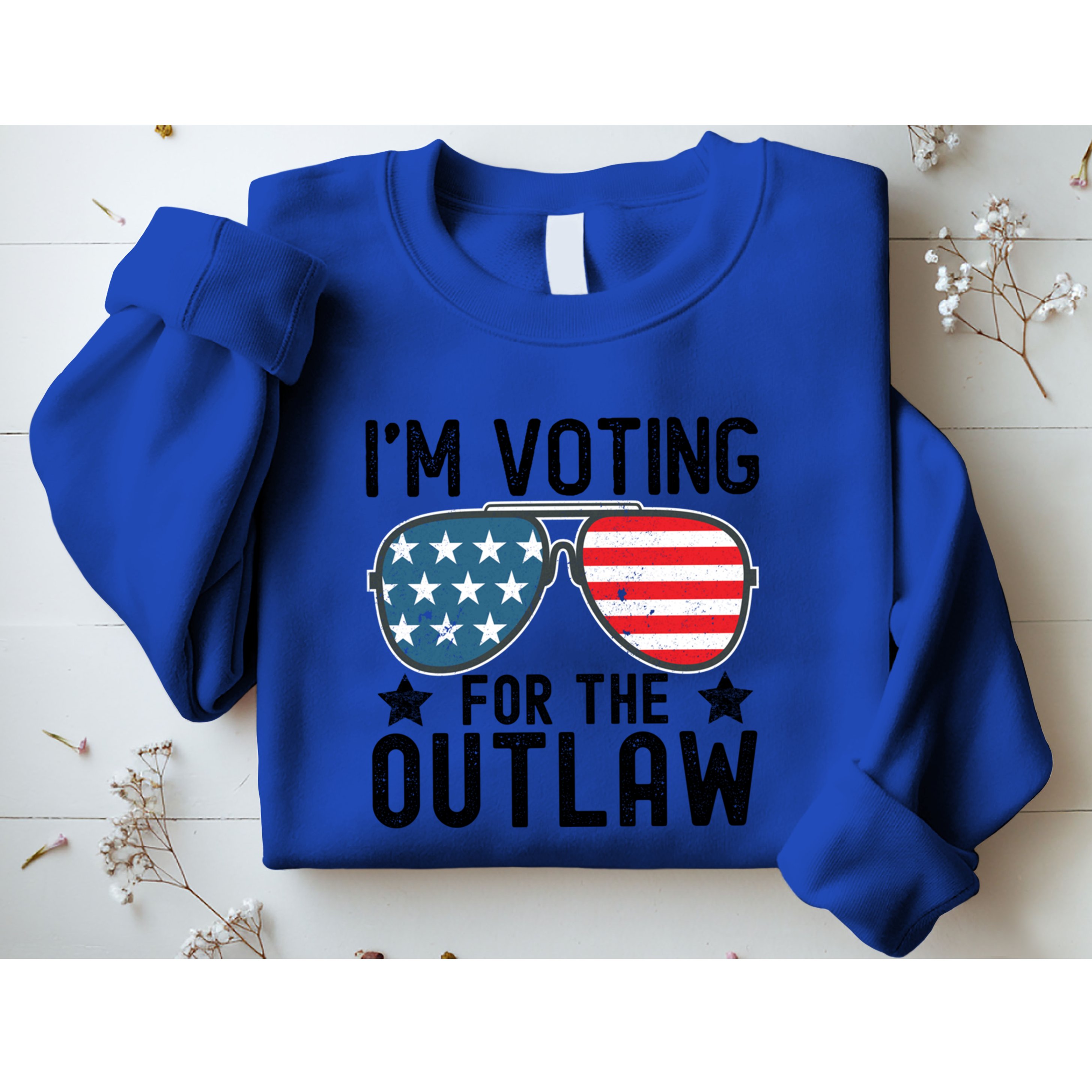 IM Voting For The Outlaw Gift Fourth Of July Trump 2032 Meaningful Gift Sweatshirt