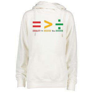 IM Voting For The Outlaw Funny Political Womens Funnel Neck Pullover Hood