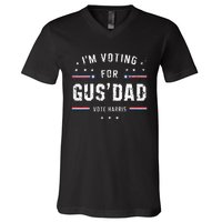 Im Voting For Gus Dad Harris Walz 2024 V-Neck T-Shirt