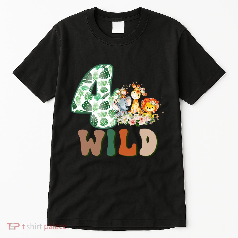 Im Wild And 4 Birthday Safari Jungle Zoo 4th Bday Fourth Gift Tall T-Shirt