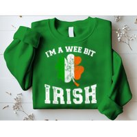 I'm wee bit irish with ireland shamrock for St Patricks day Sweatshirt