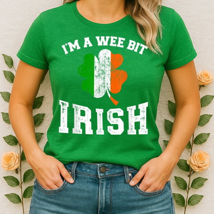 I'm wee bit irish with ireland shamrock for St Patricks day Womens T-Shirt