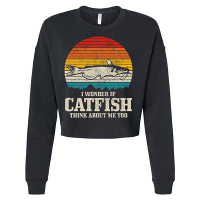 I Wonder If Catfish Think About Me Vintage Funny Catfishing Cropped Pullover Crew