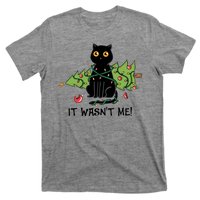 It Wasnt Me Christmas Tree Funny Cat T-Shirt