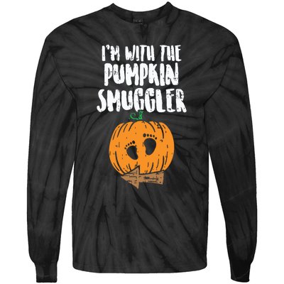 Im With The Pumpkin Smuggler Halloween Pregnancy Couple Dad Tie-Dye Long Sleeve Shirt