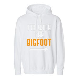 Im With The Bigfoot Costume Funny Halloween Couple Gift Garment-Dyed Fleece Hoodie