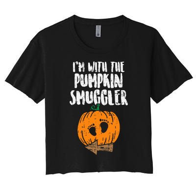 Im With The Pumpkin Smuggler Halloween Pregnancy Women's Crop Top Tee