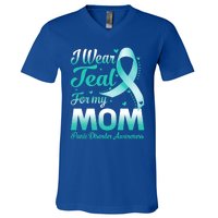 I Wear Teal For My Mom Panic Disorder Awareness Ribbon Gift V-Neck T-Shirt