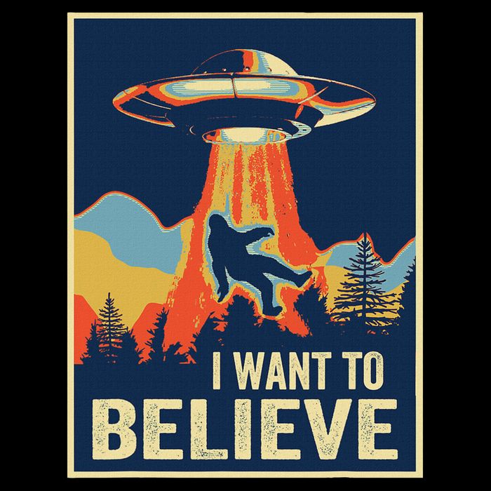 I Want To Believe Bigfoot Area 51 Alien Ufo V-Neck T-Shirt