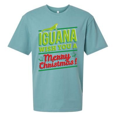 Iguana Wish You A Merry Christmas! Funny Pun Xmas Guana Pet Gift Sueded Cloud Jersey T-Shirt