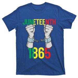 Juneteenth 1865 Breaking Chains Black History Juneteenth Cool Gift T-Shirt