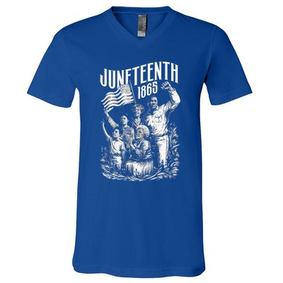 Junenth 1865 Funny Gift V-Neck T-Shirt