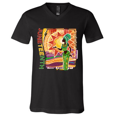 Juneteenth African American Woman African Patterns V-Neck T-Shirt