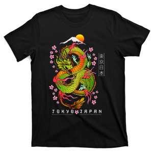 Japanese Aesthetic Dragon Tokyo Japan Asian 80’s Manga Anime T-Shirt