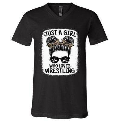 Just A Girl Who Loves Wrestling Funny Wrestle Lover Wrestler V-Neck T-Shirt