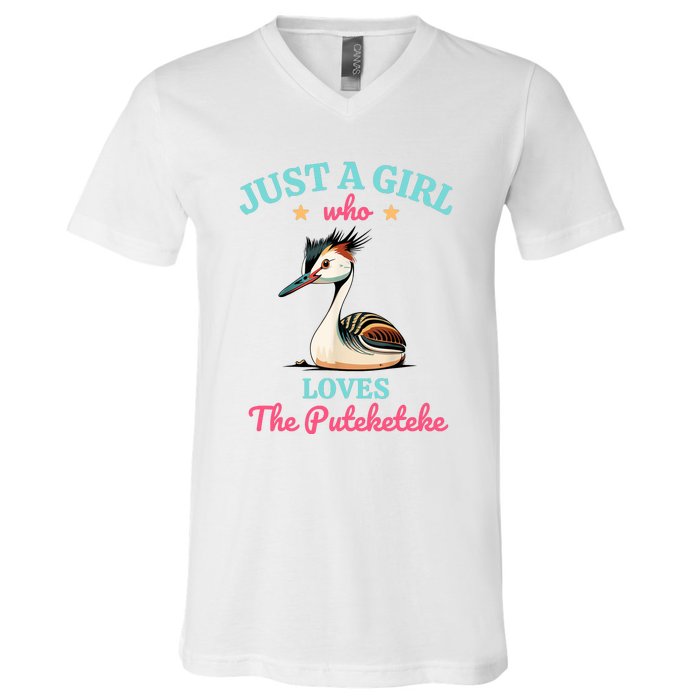 Just A Girl Who Loves The Puteketeke Great Crested Grebe V-Neck T-Shirt