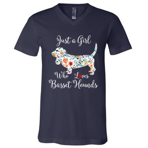 JUST A GIRL WHO LOVES BASSET HOUNDS Hoodie V-Neck T-Shirt