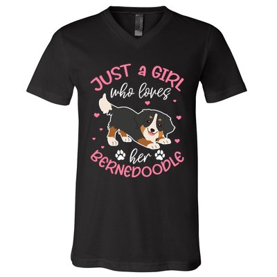 Just A Girl Who Loves Her Bernedoodle Dog Lover Kawaii V-Neck T-Shirt