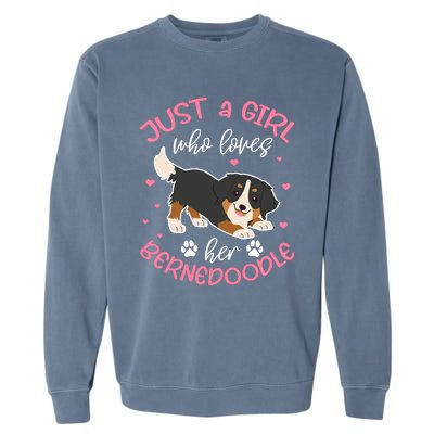 Just A Girl Who Loves Her Bernedoodle Dog Lover Kawaii Garment-Dyed Sweatshirt