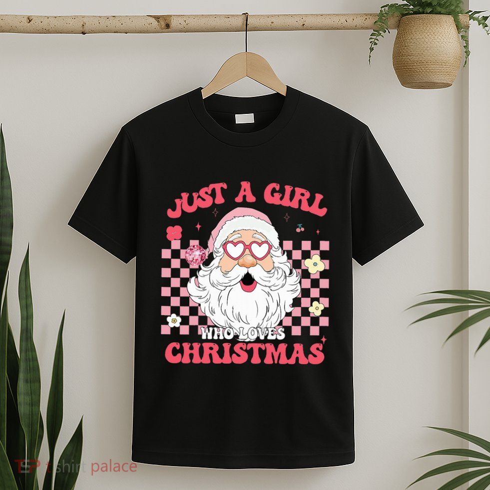 Just A Girl Who Loves Christmas Xmas Creative  T-Shirt