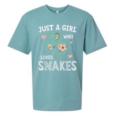 Just A Girl Who Loves Snakes Women Snake Lover Sueded Cloud Jersey T-Shirt