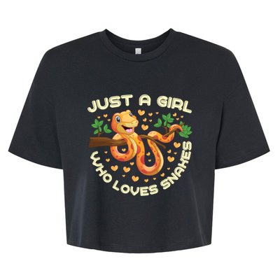 Just A Girl Who Loves Snakes Funny Snake Lover Funny Gift Meaningful Gift Bella+Canvas Jersey Crop Tee