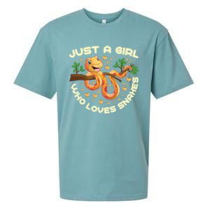 Just A Girl Who Loves Snakes Funny Snake Lover Funny Gift Meaningful Gift Sueded Cloud Jersey T-Shirt