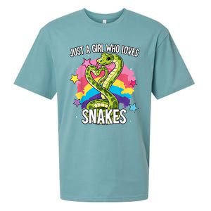 Just A Girl Who Loves Snakes Snake Sueded Cloud Jersey T-Shirt