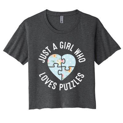 Just A Girl Who Loves Puzzles Jigsaw Puzzle Women's Crop Top Tee