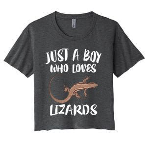 Just A Who Loves Lizards Gift Reptile Owner Gift Women's Crop Top Tee