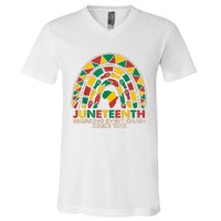 Juneteenth Breaking Chains Since 1865 Black Rainbow V-Neck T-Shirt