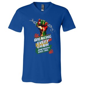 Junenth Breaking Every Chain Since 1865 Cute Gift V-Neck T-Shirt