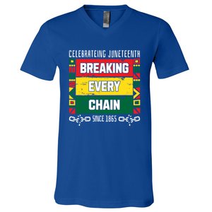 Junenth Breaking Every Chain Since 1865 Freedom Day Gift V-Neck T-Shirt