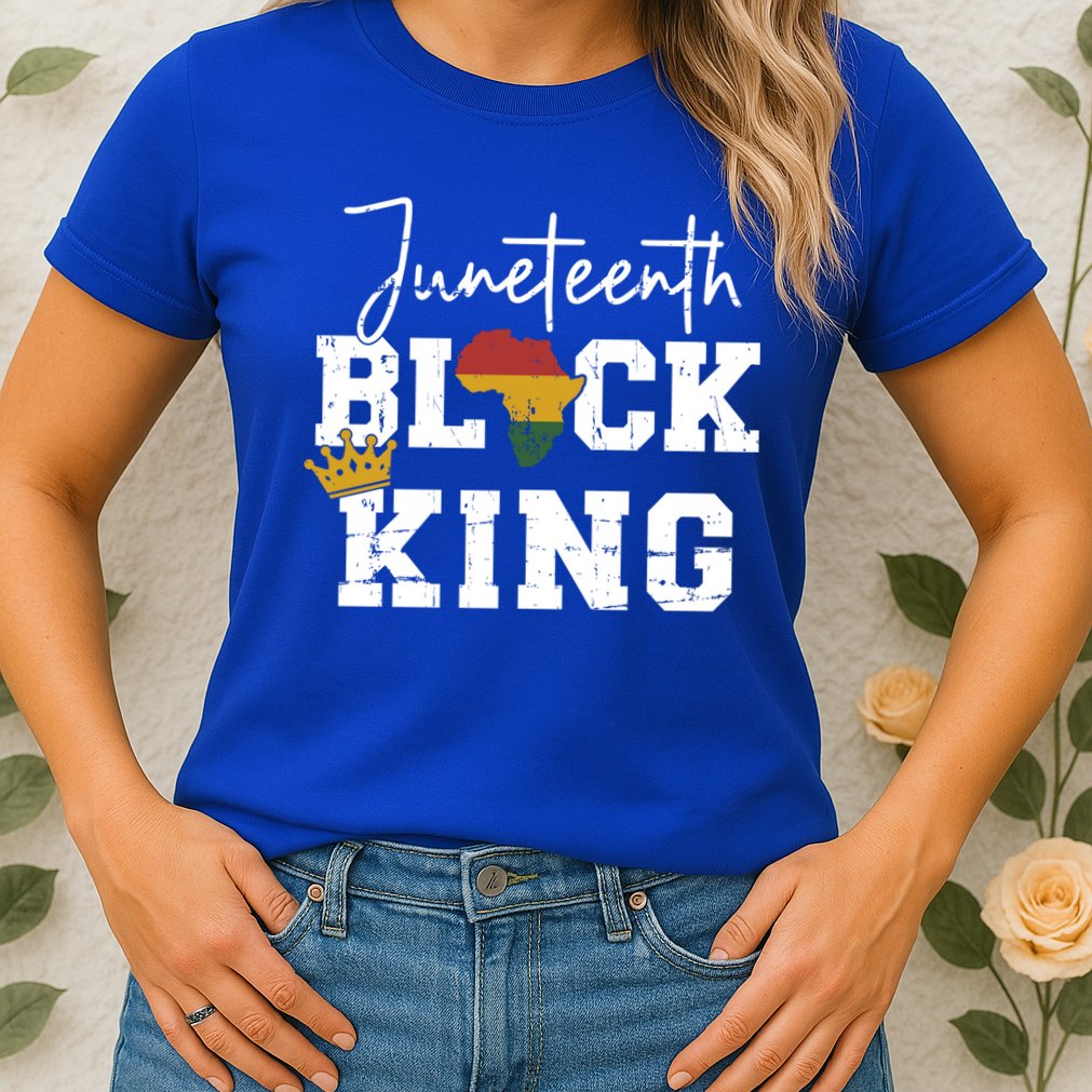 Juneteenth Black King With Pan African Map Flag Gift Womens T-Shirt