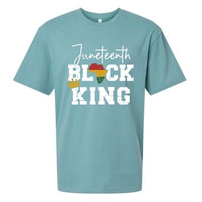 Juneteenth Black King With Pan African Map Flag Gift Sueded Cloud Jersey T-Shirt