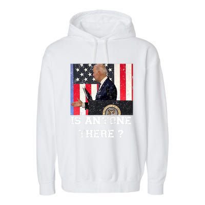 Joe Biden Shakes Hands With Thin Air, Funny Anti Joe Biden Garment-Dyed Fleece Hoodie