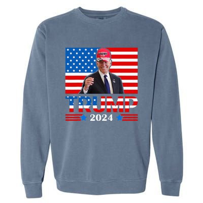 Joe Biden Wearing A Trump Hat Meme 2024 Election Vote Trump Garment-Dyed Sweatshirt