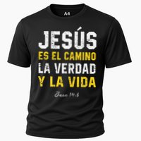 Jesus Es El Camino En Espanol Christian Spanish Preachers Premium Cooling Performance Crew T-Shirt