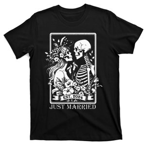 Just Married Est 2024 Halloween Skeleton Couples T-Shirt