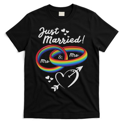 Just Married Mrs & Mrs Gay Lesbian Wedding Engagement Lgbtq T-Shirt