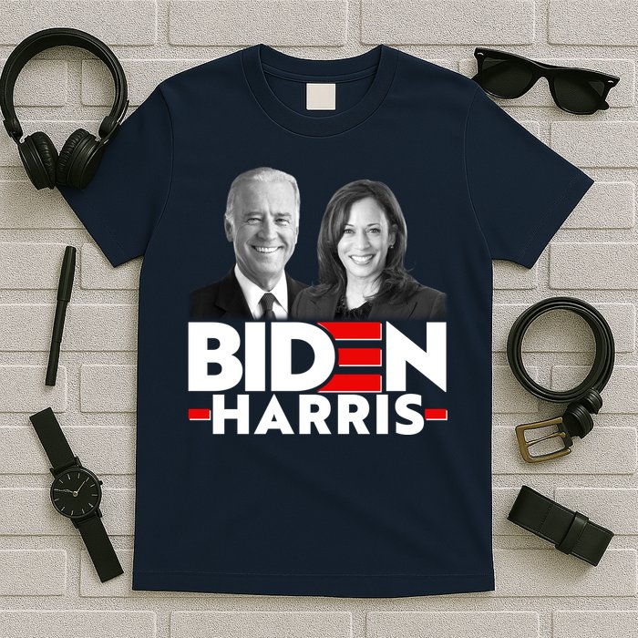 Joe Biden Kamala Harris Portraits 2020  T-Shirt
