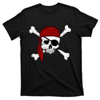 Jolly Roger Pirate Fun Pirates Skull And Cross Bones T-Shirt