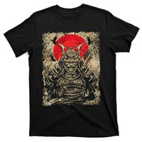 Japanese Samurai Girl And Samurai Gift Japanese Warrior Samurai T-Shirt