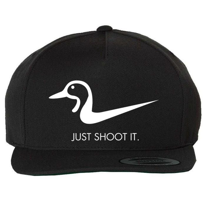 Just Shoot It Duck Hunting Design Great Gift Wool Snapback Cap
