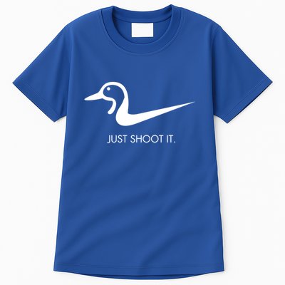 Just Shoot It Duck Hunting Design Great Gift Tall T-Shirt