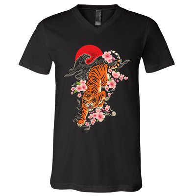 Japanese Tiger Zoologist Wild Animal Zoo Lover Safari V-Neck T-Shirt