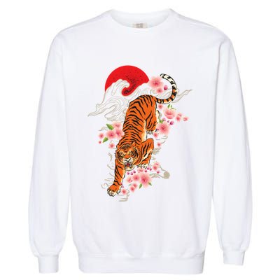 Japanese Tiger Zoologist Wild Animal Zoo Lover Safari Garment-Dyed Sweatshirt