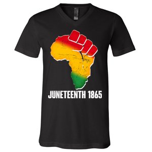 Juneteenth 1865 Africa Map Fist V-Neck T-Shirt