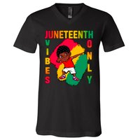 Juneteenth Vibes Only Dabbing African American Boys V-Neck T-Shirt